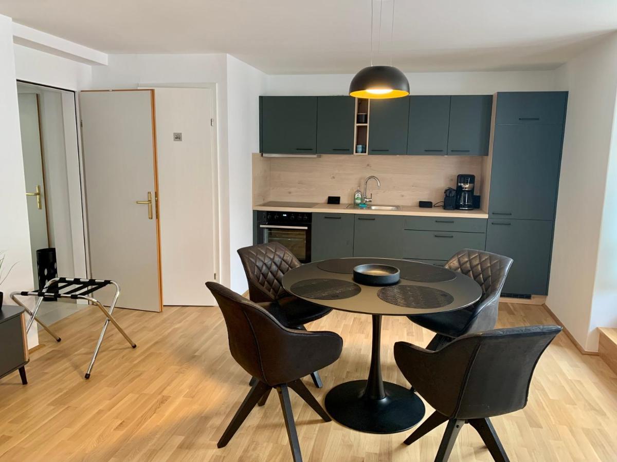 Air-Conditioned, Quiet Apartment With A Terrace In Center Of St Poelten - Smart Tv سانت بولتن المظهر الخارجي الصورة