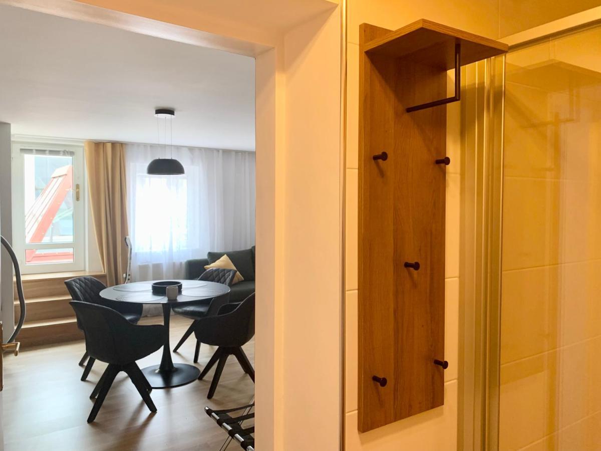 Air-Conditioned, Quiet Apartment With A Terrace In Center Of St Poelten - Smart Tv سانت بولتن المظهر الخارجي الصورة